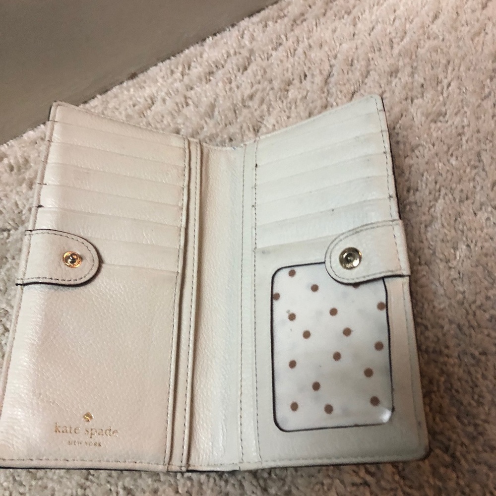 Wallet - Picture 3 of 5